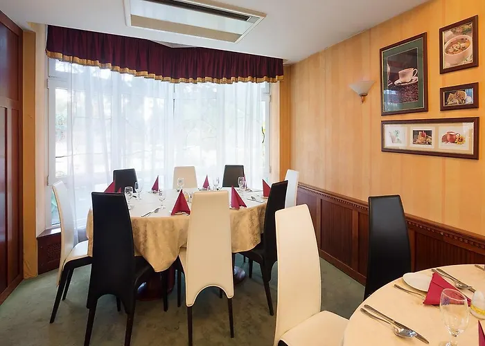 Hotel Borsodchem 3*
